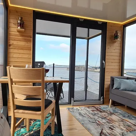 Hausboot Am Botel