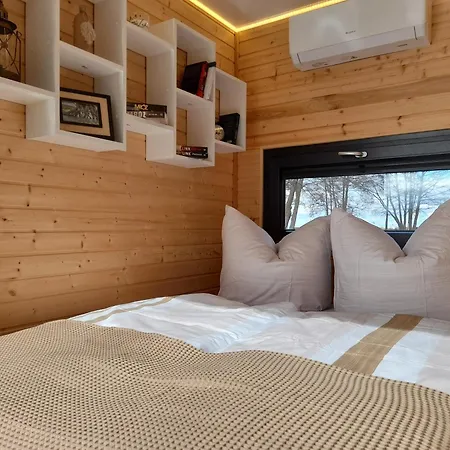 Hausboot Am Botel Luckow (Mecklenburg-Vorpommern)