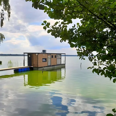 Hausboot Am Botel *
